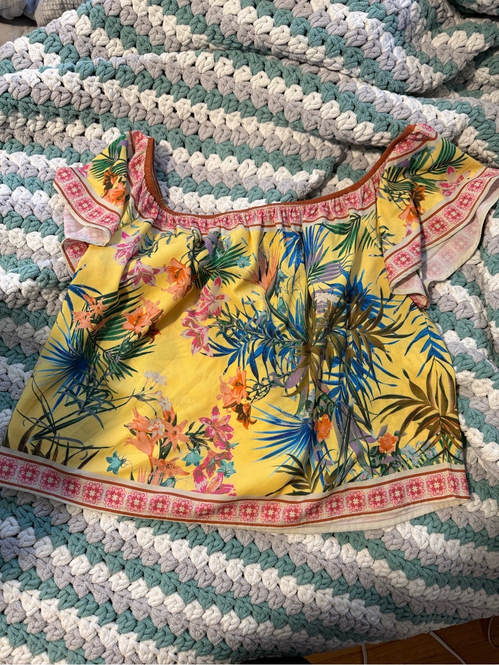 Flying Tomato pastel multicolor floral top